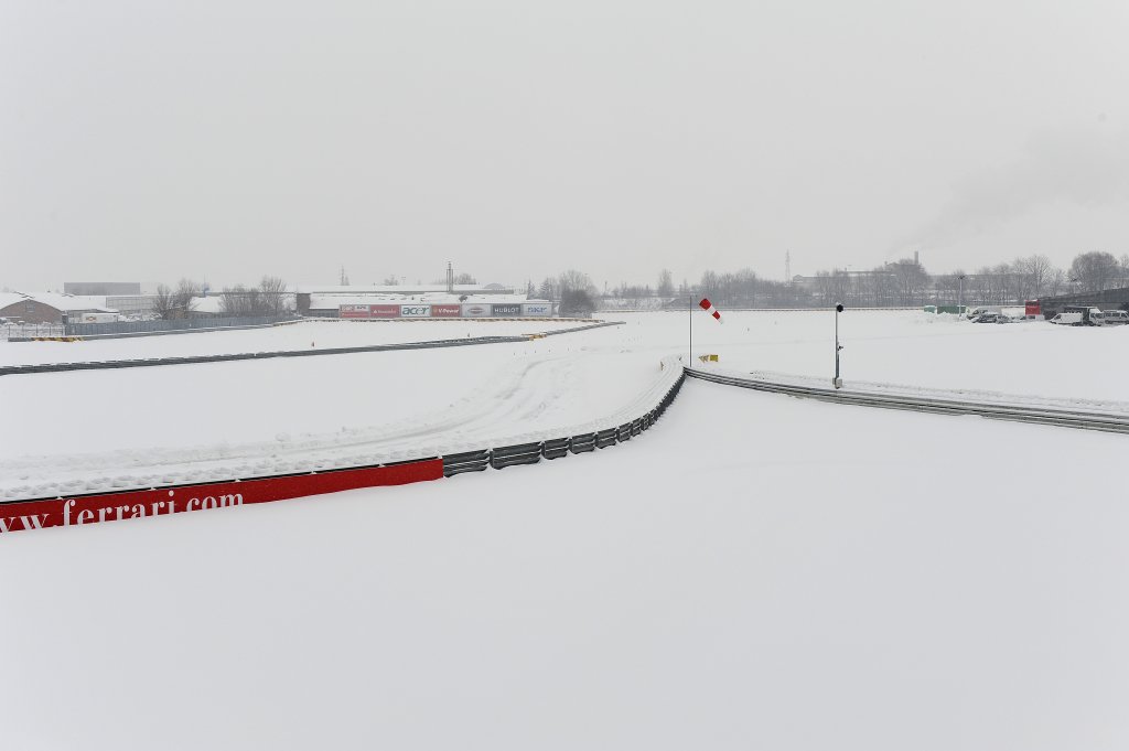 Snevejr i Fiorano - ikke optimalt til Formel 1 kørsel
(Foto: Ferrari)
